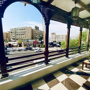  بيت شباب Friends Oasis